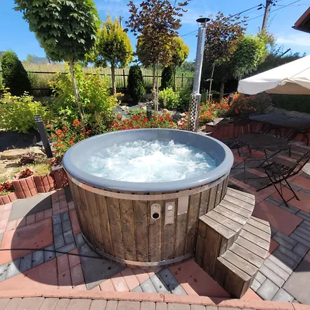 Dom Weselny Bartpol Family&spa *